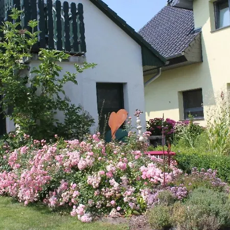 Luxurious Holiday In Mecklenburg With Garden Kägsdorf