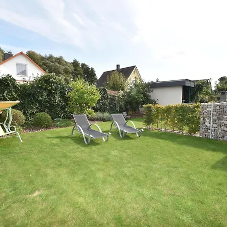 Luxurious Holiday In Mecklenburg With Garden *